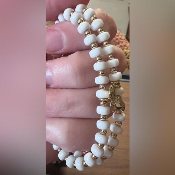 J. Crew Lot Of 5 Bracelets Neon Pink Yellow Orange Rhinestones & White Beads - Picture 11 of 12